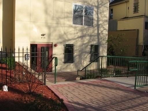 Brentwood Commons-Roseville - Photo 2 of 15