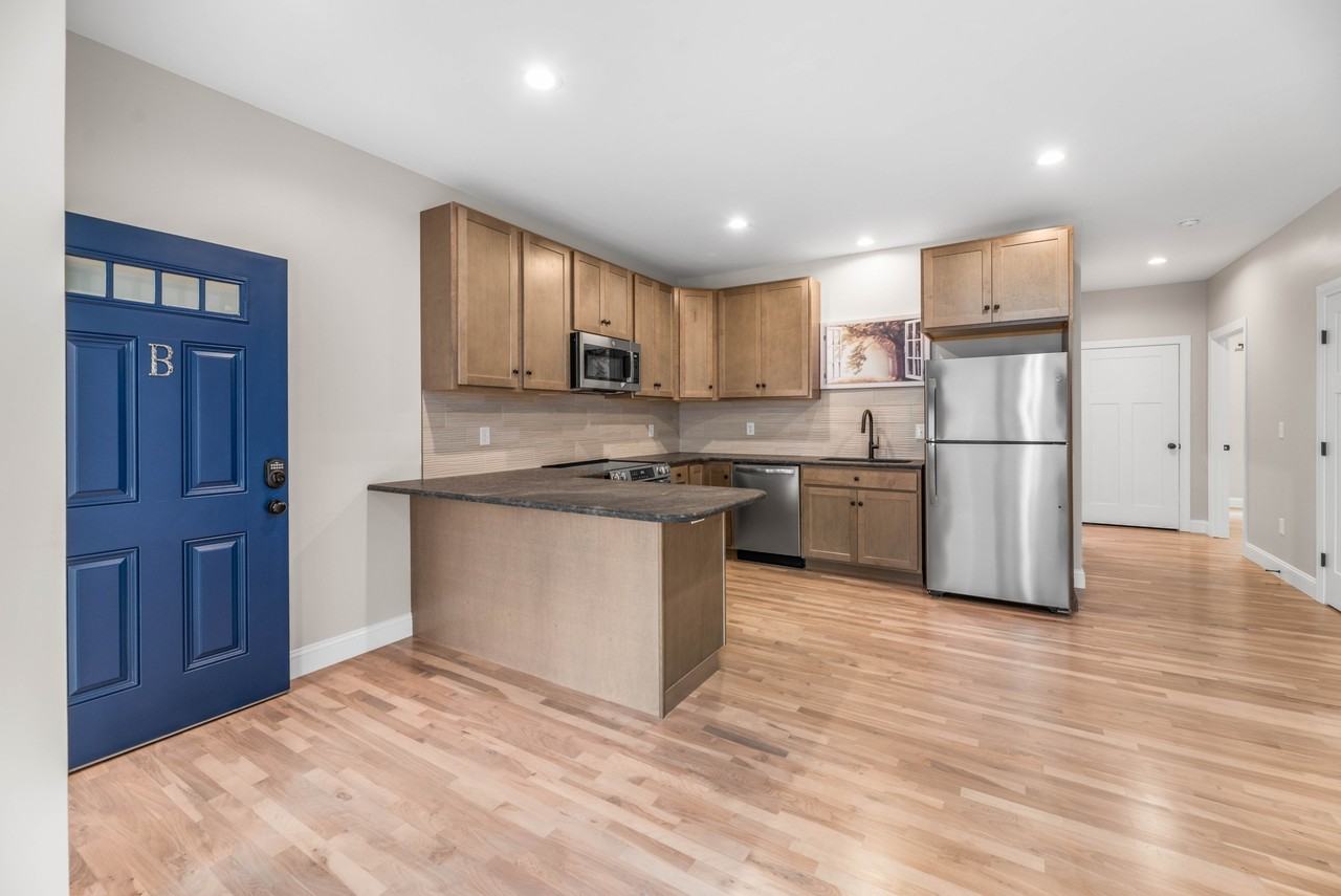 160B Warwick Street - Photo 4 of 47