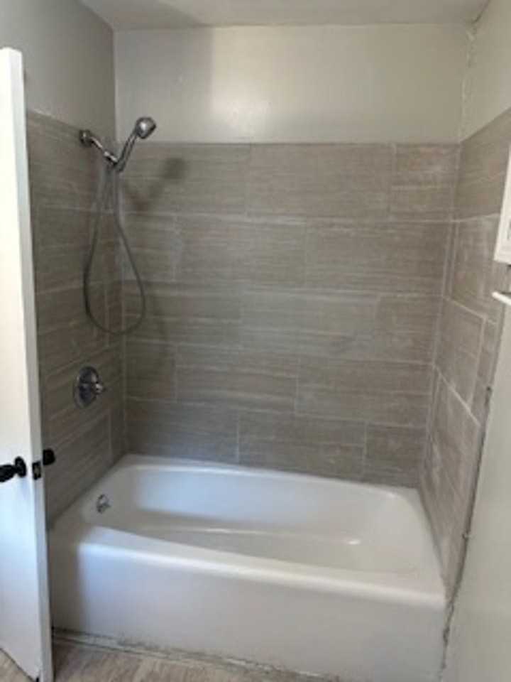 321 E 80th St - Photo 2 of 8