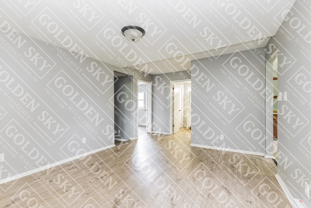 815 West Memorial Drive - Photo 5 of 17