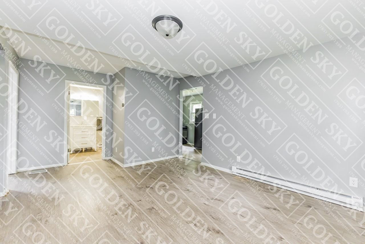 815 West Memorial Drive - Photo 6 of 17