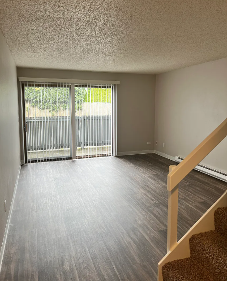 Illahee Apartments - Photo 6 of 8