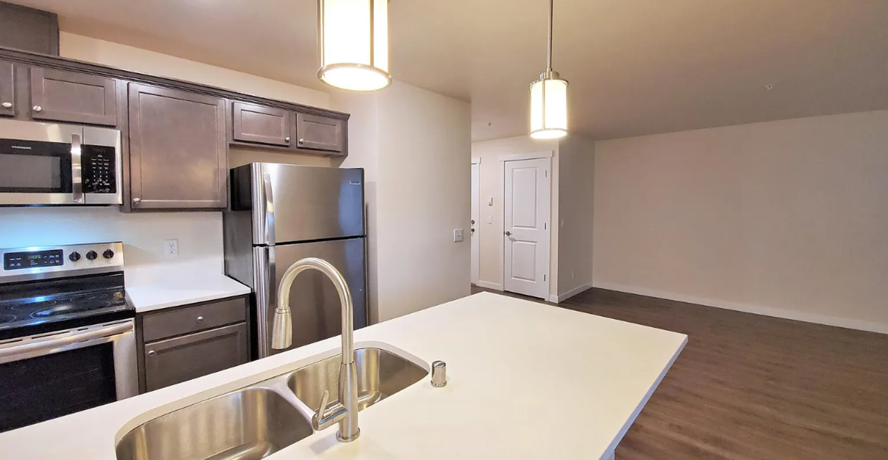 Multani Apartments - Photo 5 of 31