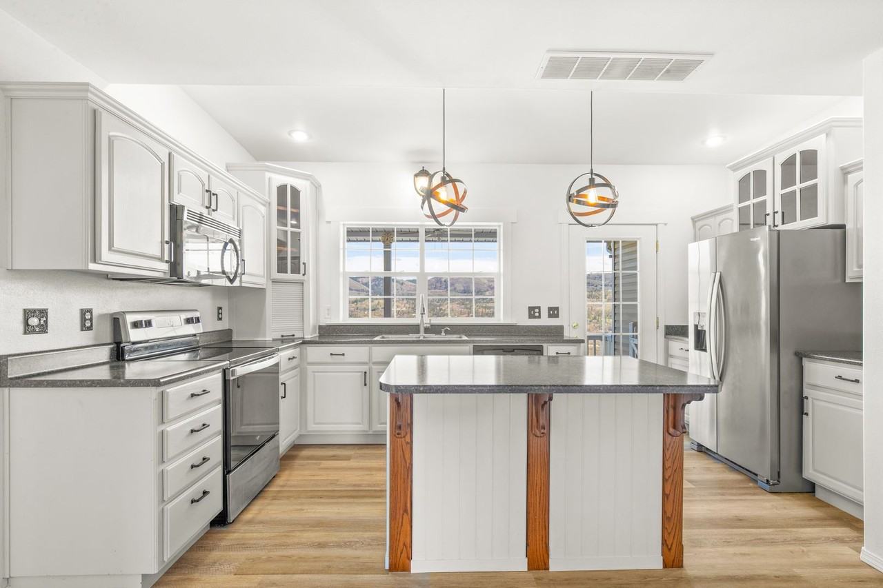 829 Crest - Photo 7 of 13