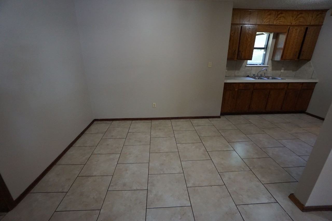 113 S 43rd St - Photo 2 of 13