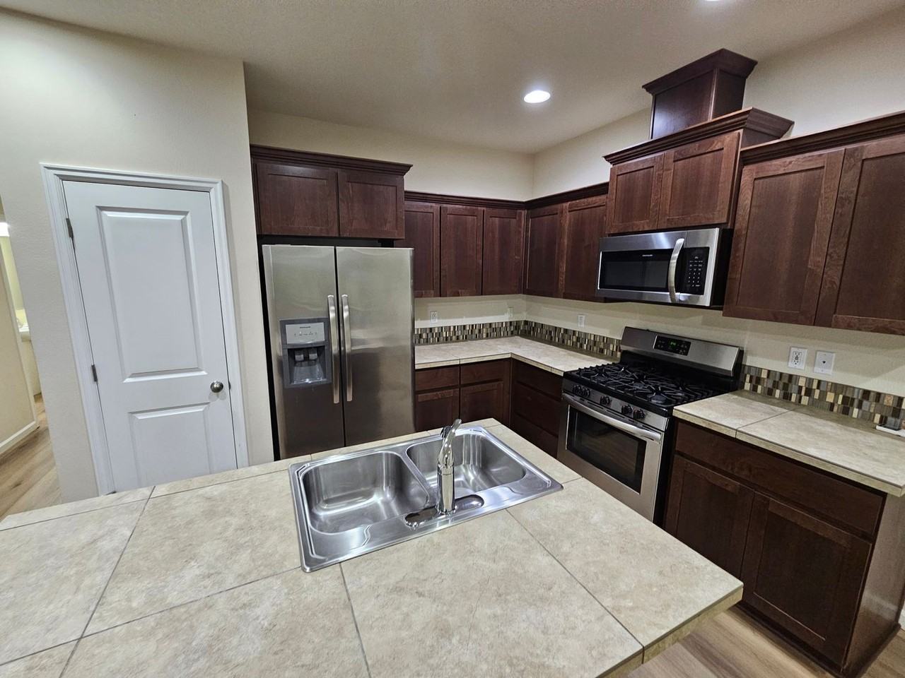 5743 Karen Lynn Loop S - Photo 6 of 22