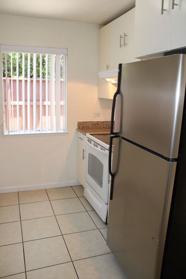 182 Kathy Ellen Dr - Photo 5 of 25