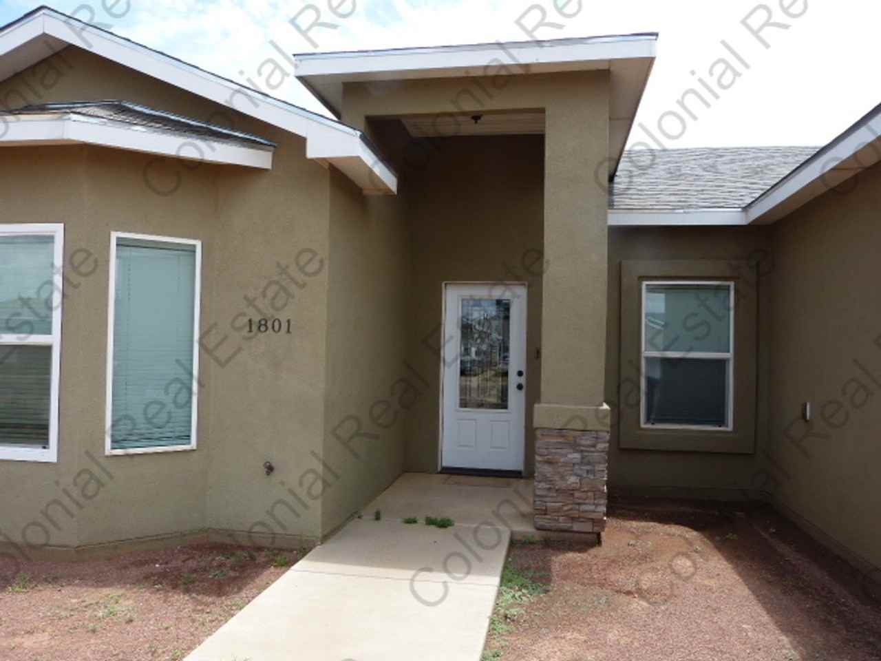 1801 College Park Dr - Photo 2 of 31