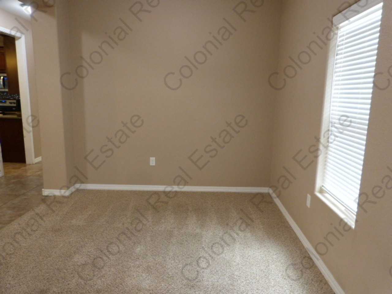 1801 College Park Dr - Photo 4 of 31