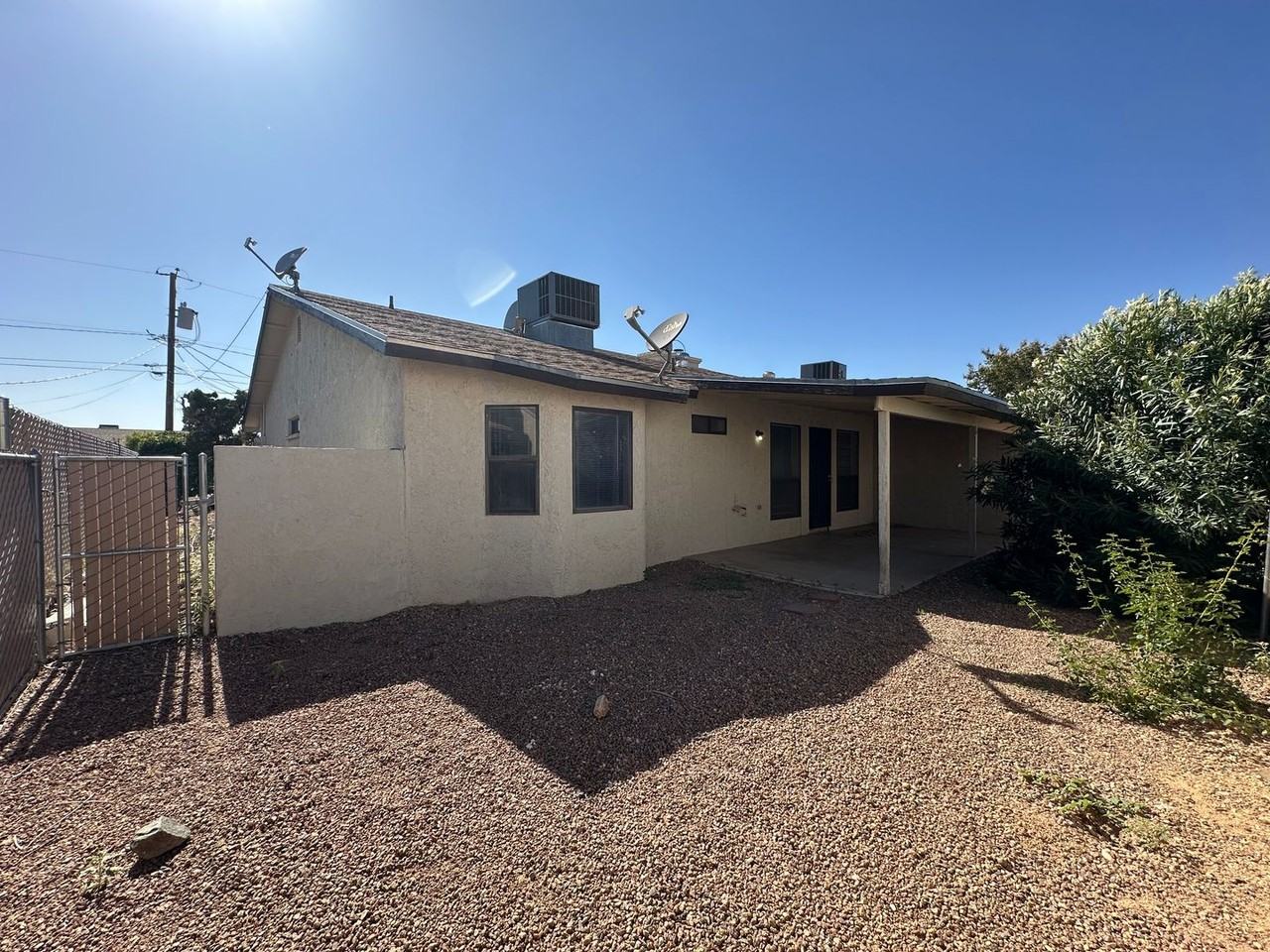 3550 N Verdugo Rd - Photo 3 of 40
