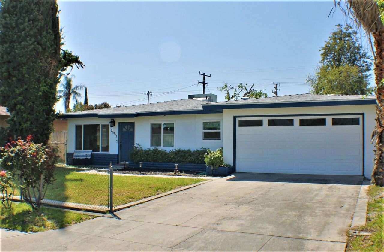 25417 Lane St - Photo 2 of 20