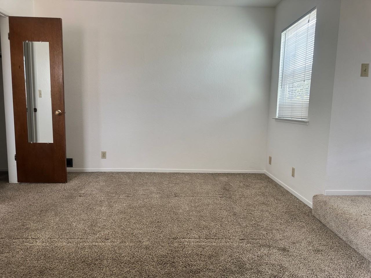 625 Cedar St - Photo 7 of 12