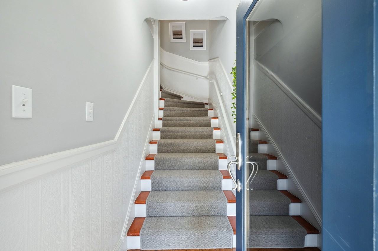 49 Cortland Ave - Photo 3 of 38