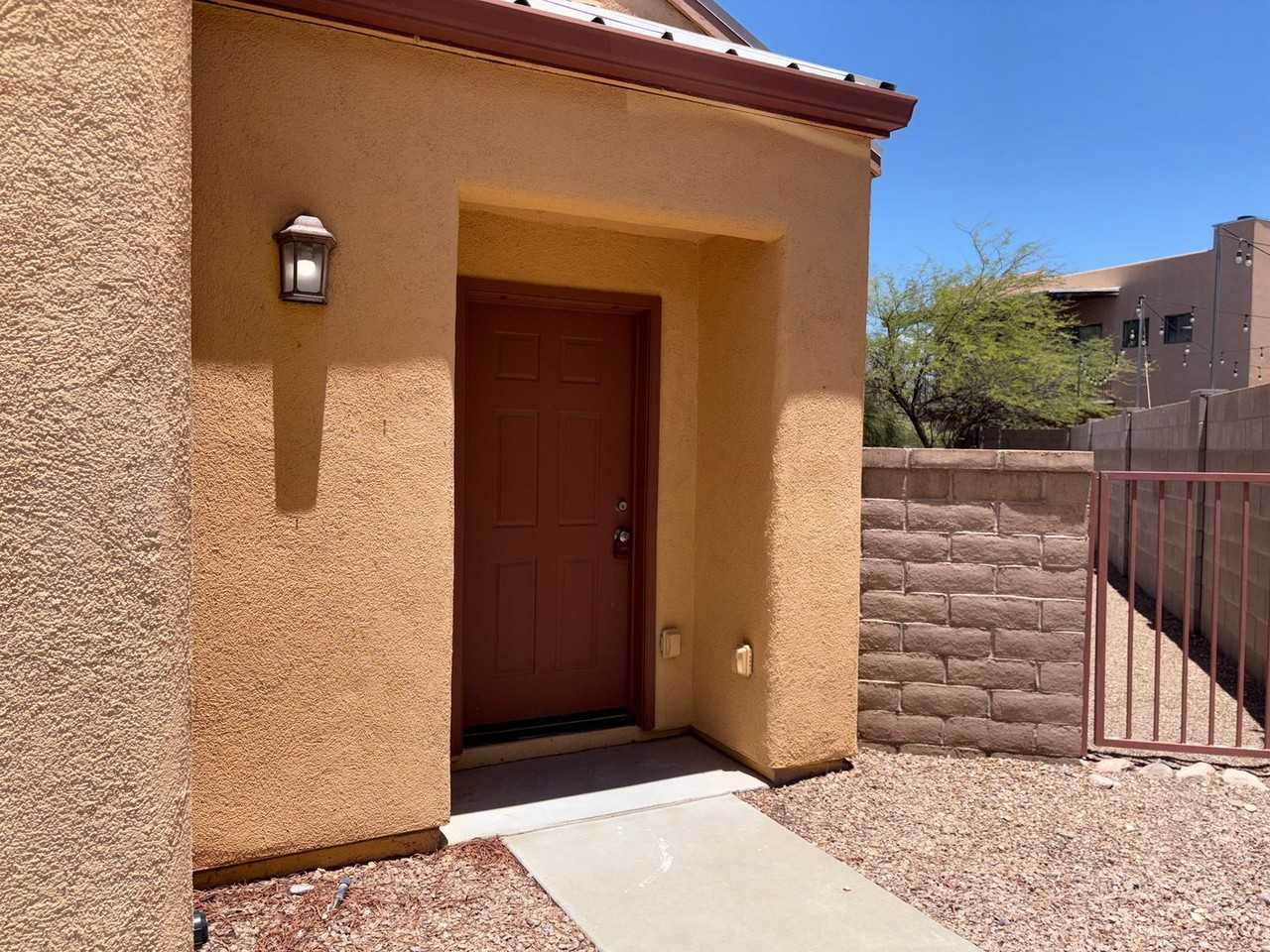 896 W Calle Estrella De Noche - Photo 2 of 25