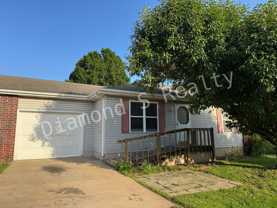1501 W Rainey Duplex - Photo 1 of 1