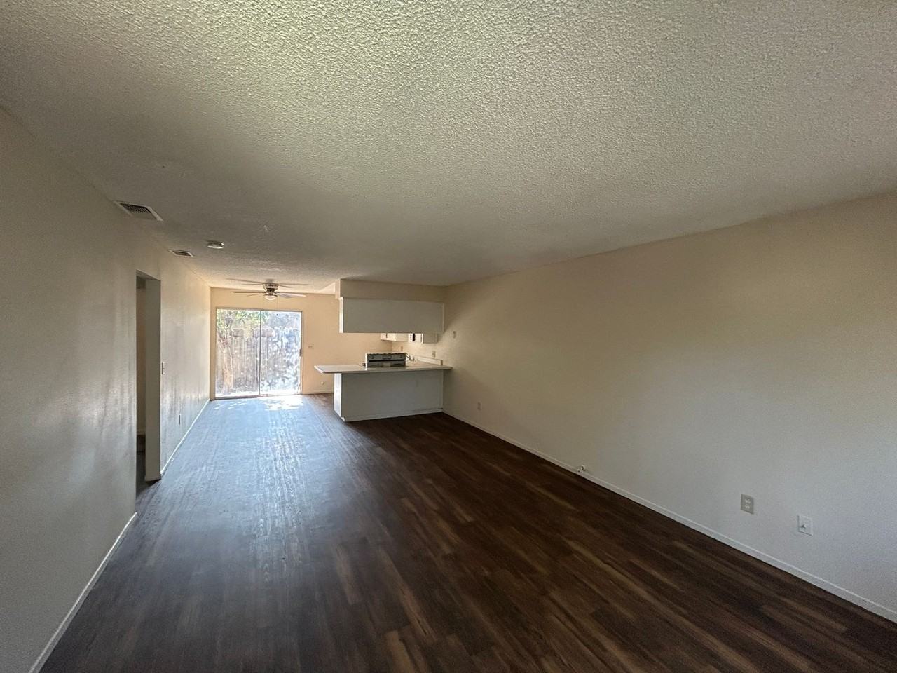 93 E Hazelwood Ln #B - Photo 2 of 16