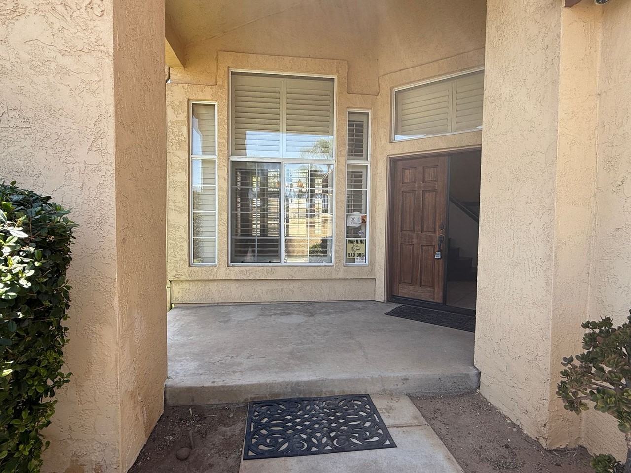 216 Richmond Park Pl - Photo 2 of 50