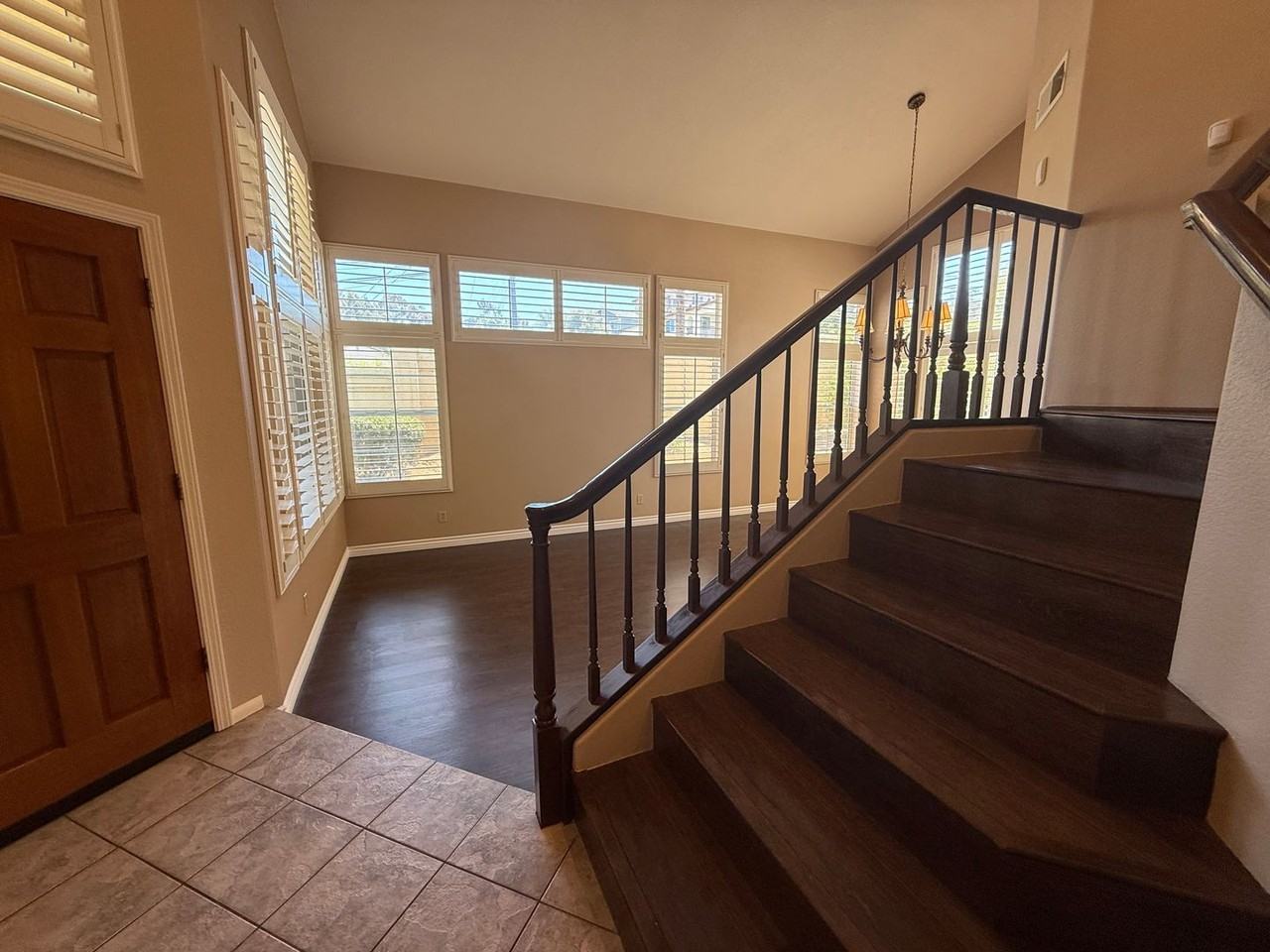 216 Richmond Park Pl - Photo 4 of 50