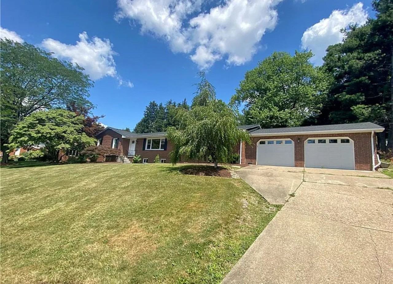 95 Eastwood Ln - Photo 2 of 26