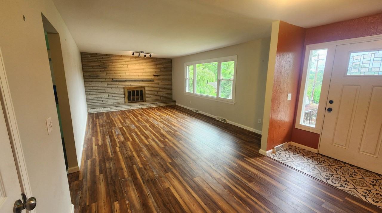 95 Eastwood Ln - Photo 3 of 26