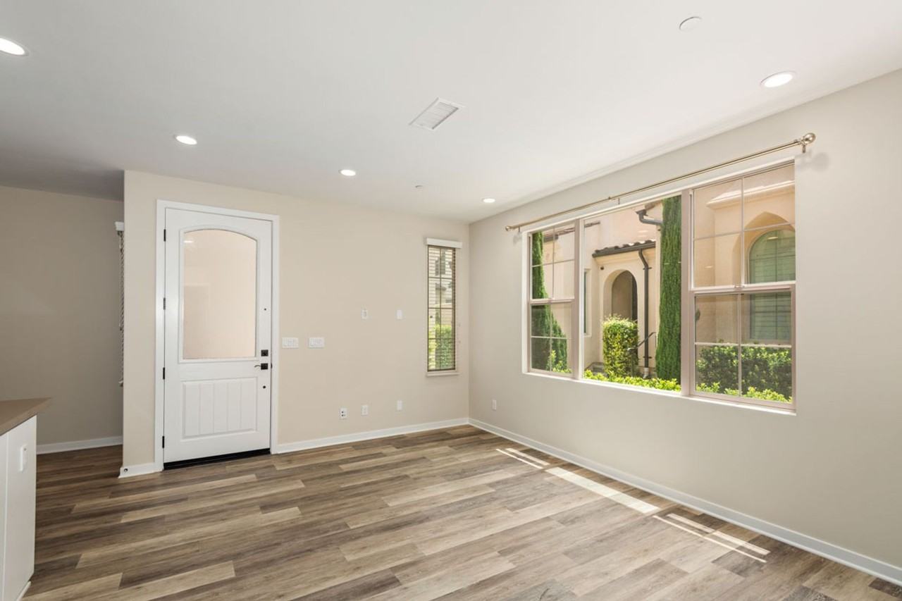 136 Tubeflower - Photo 3 of 25