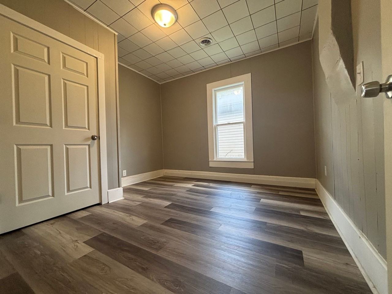 805 N Kansas Expy - Photo 6 of 12