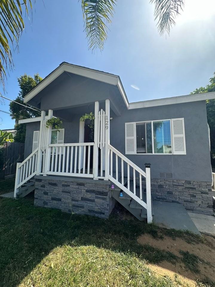 129 Norton Ave - Photo 3 of 48