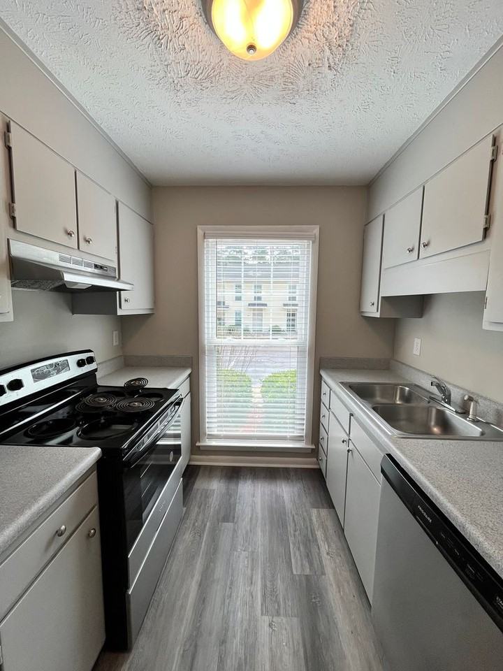 514 Mill Cove Ct - Photo 5 of 15