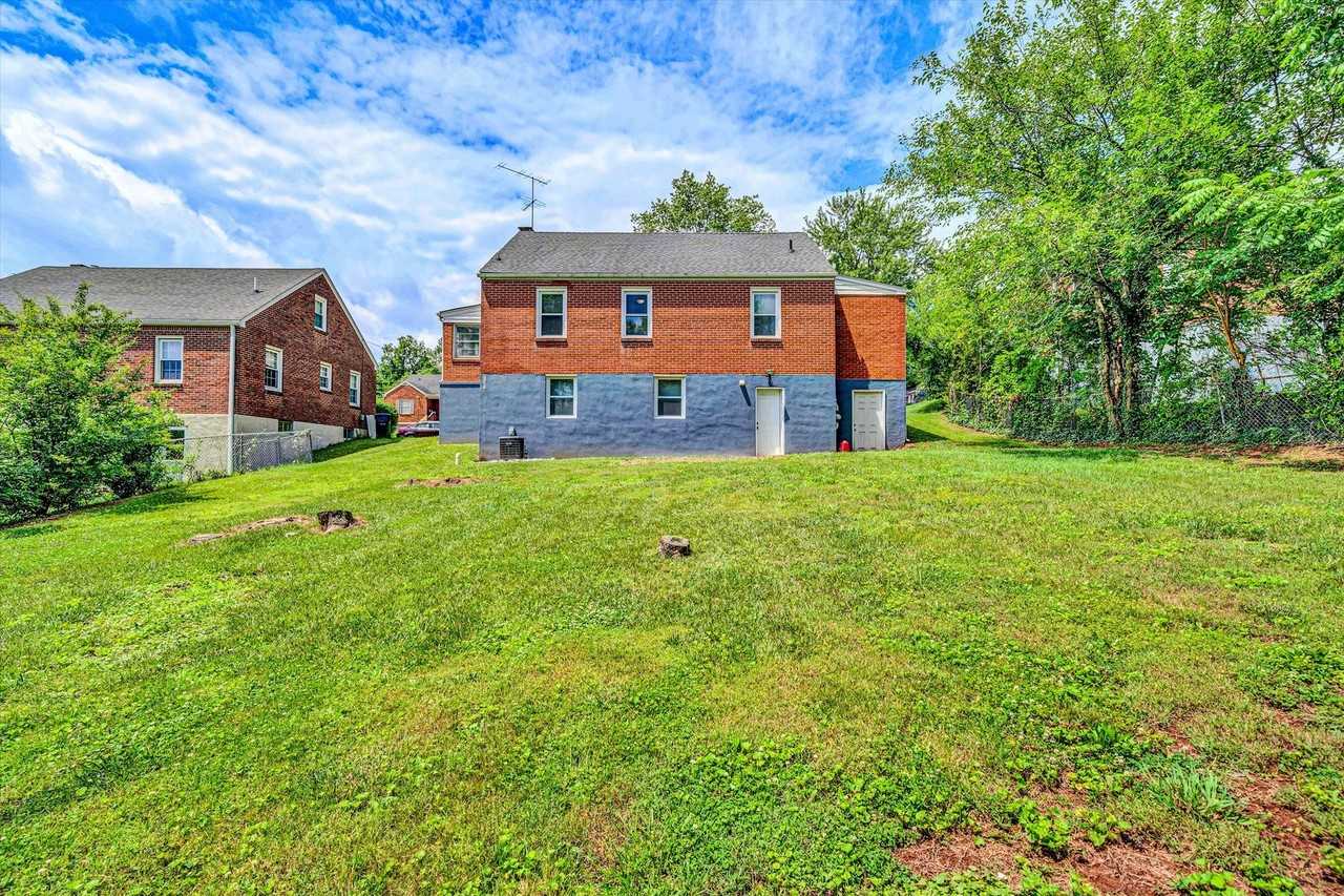 5333 Thornrose Rd - Photo 2 of 17