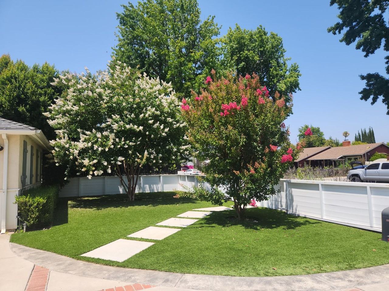 5523 Ranchito Ave - Photo 2 of 44