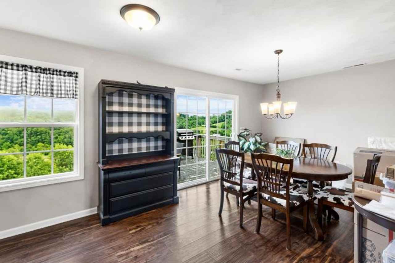 153 Prairie View Ln - Photo 3 of 13
