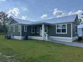 featured image of 534 N Raphael Rd