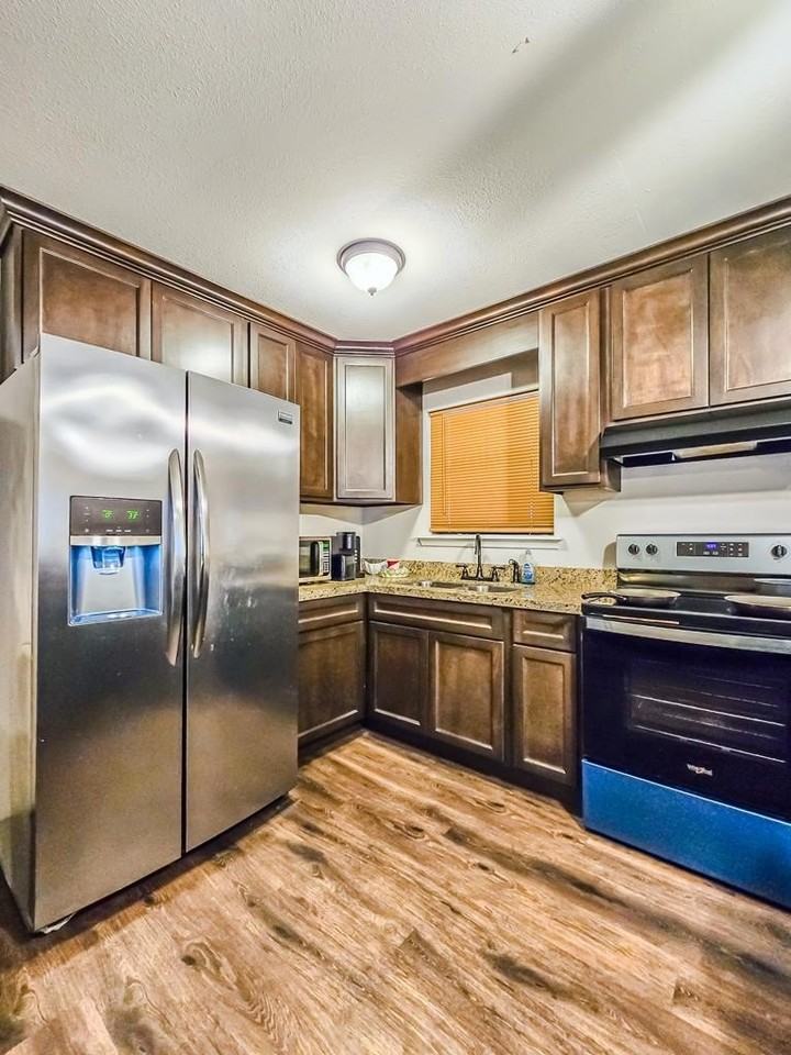 2461 Ralph Dr - Photo 7 of 28