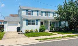 611 N Delavan Ave - Photo 1 of 1