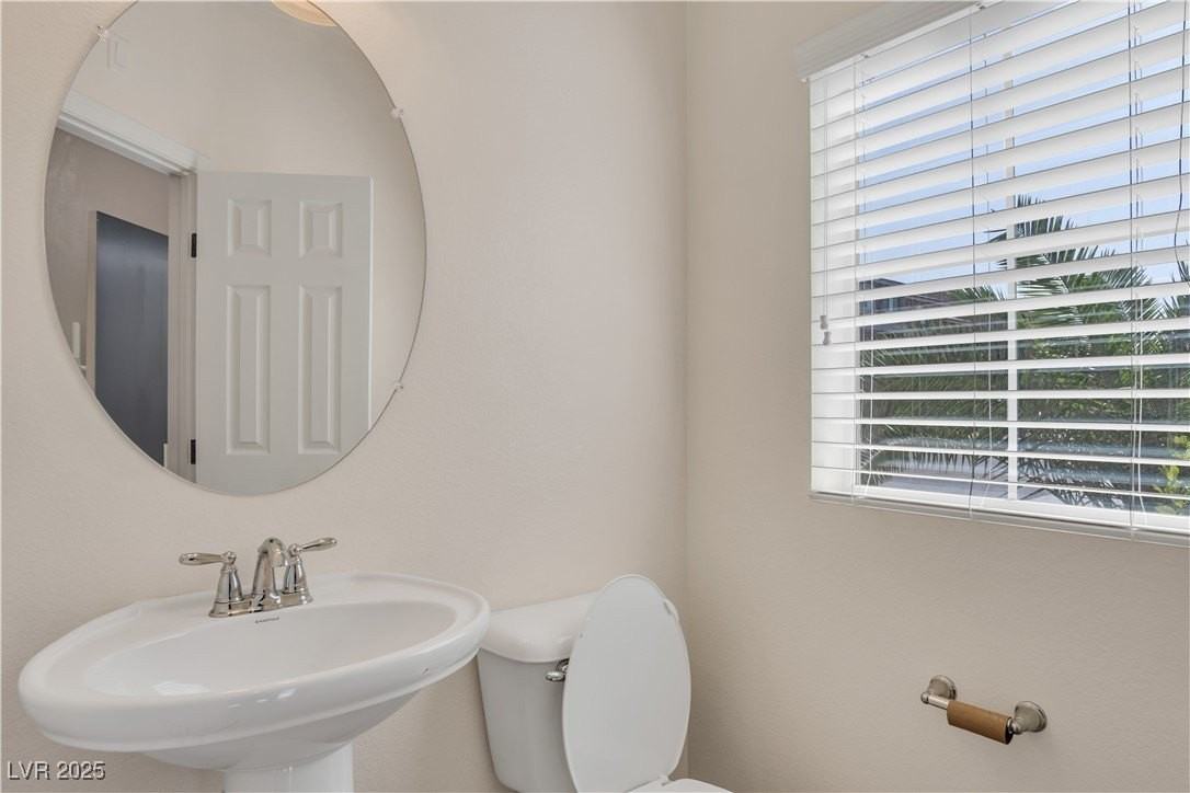 10073 Icicle Ridge Ct - Photo 4 of 23