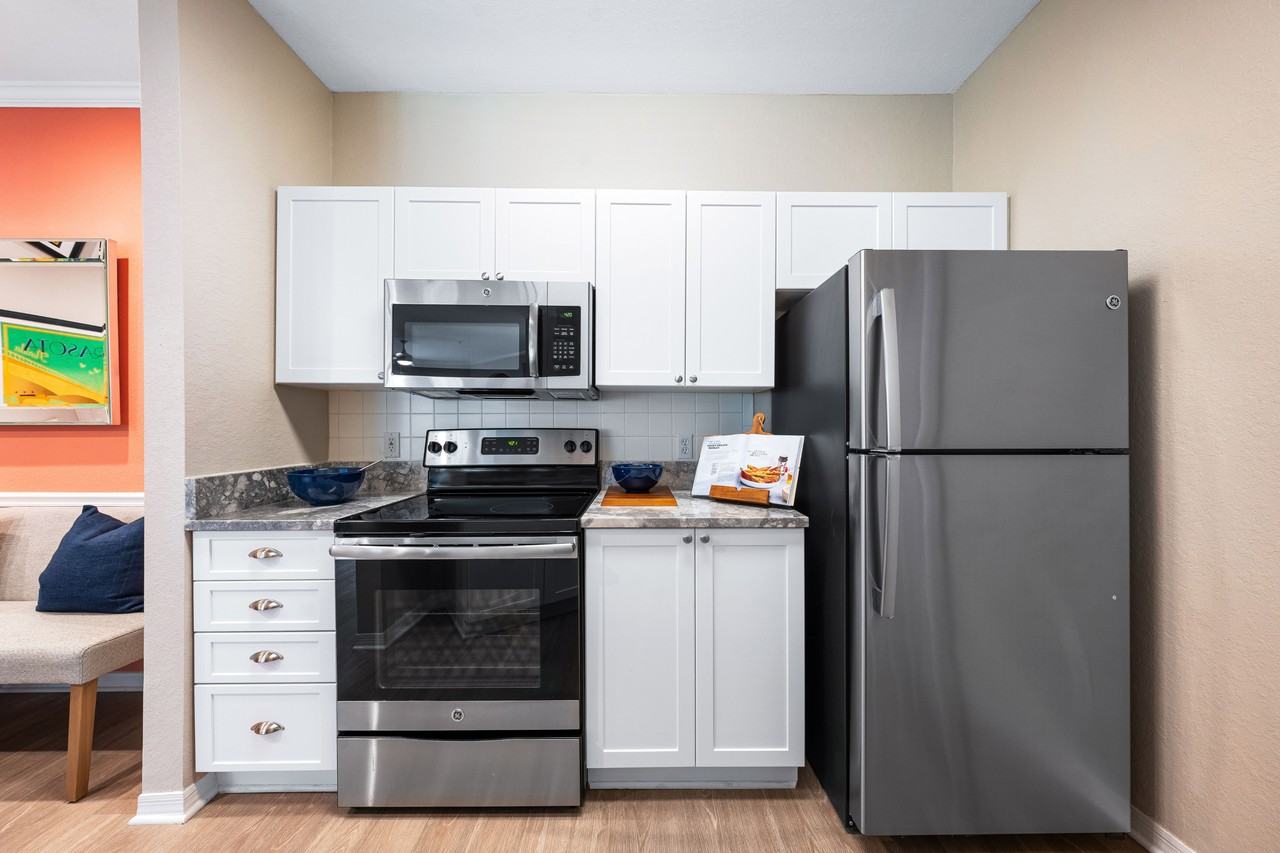 Saratoga Place - Photo 5 of 34