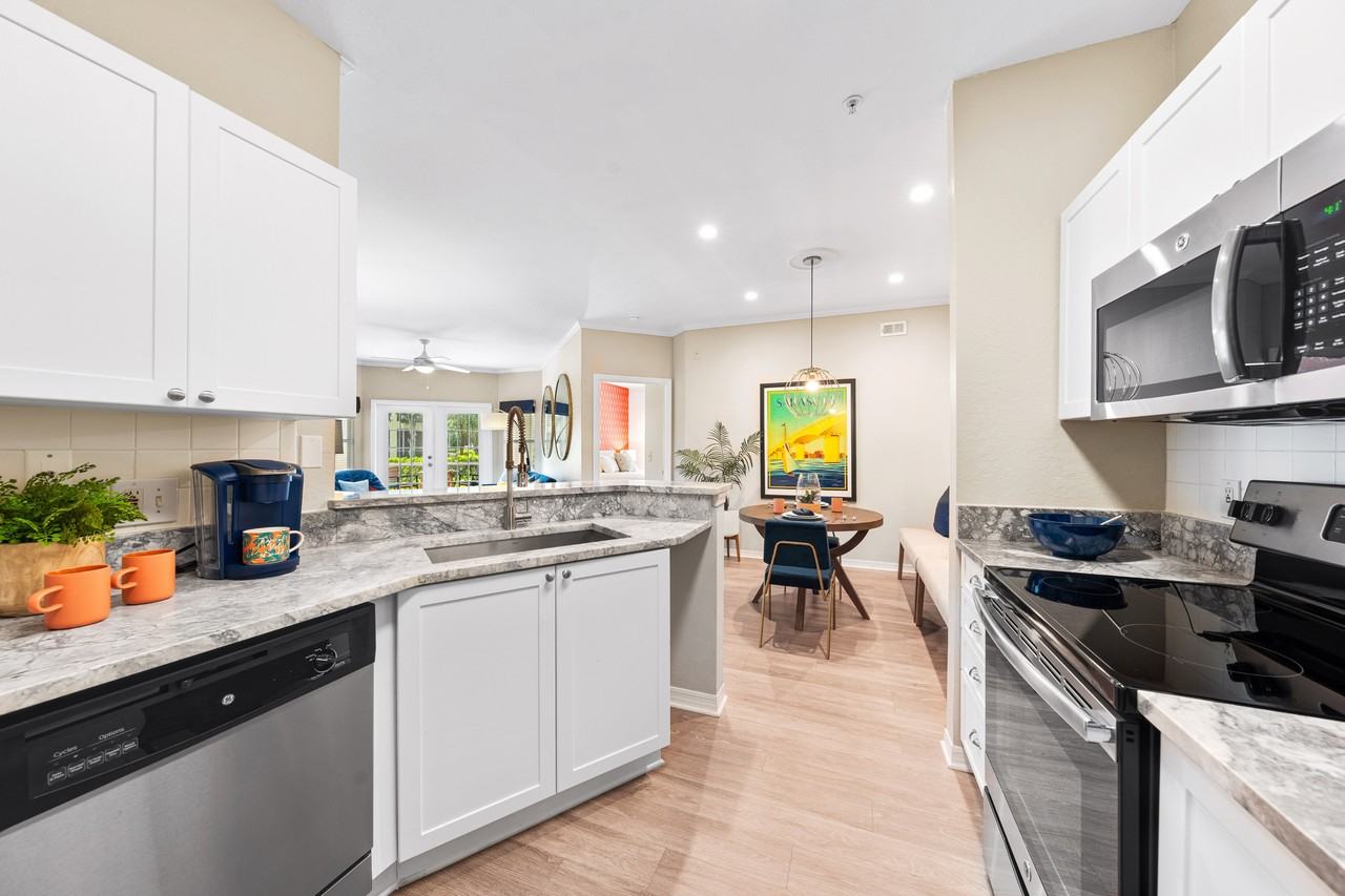 Saratoga Place - Photo 6 of 34