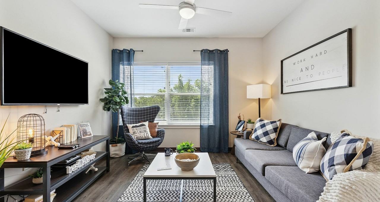 The Valley - Photo 5 of 9