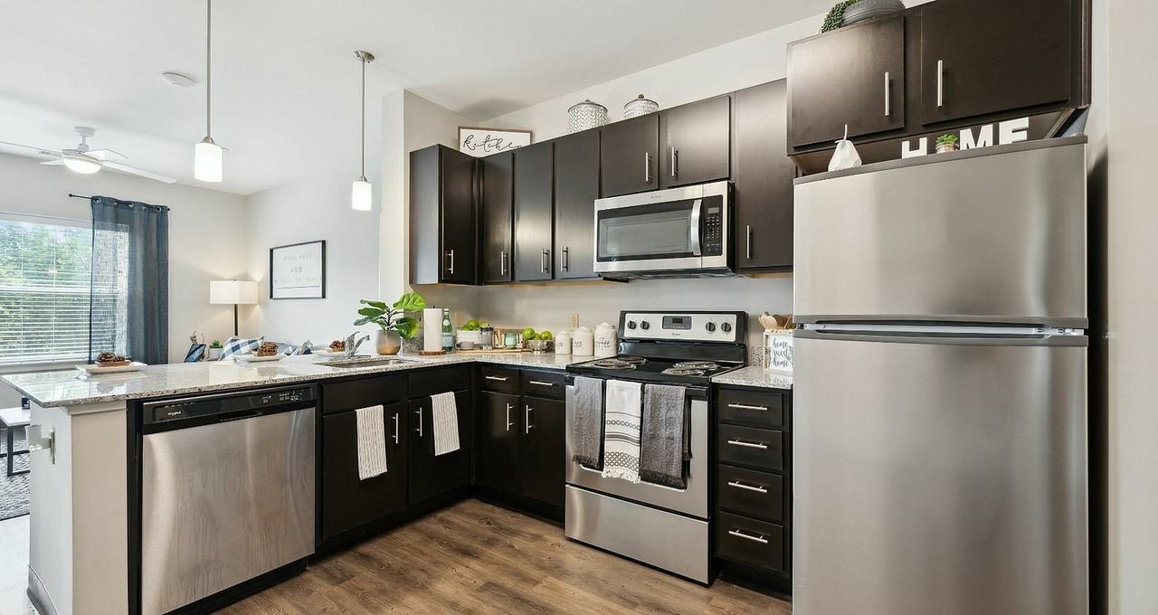 The Valley - Photo 6 of 9