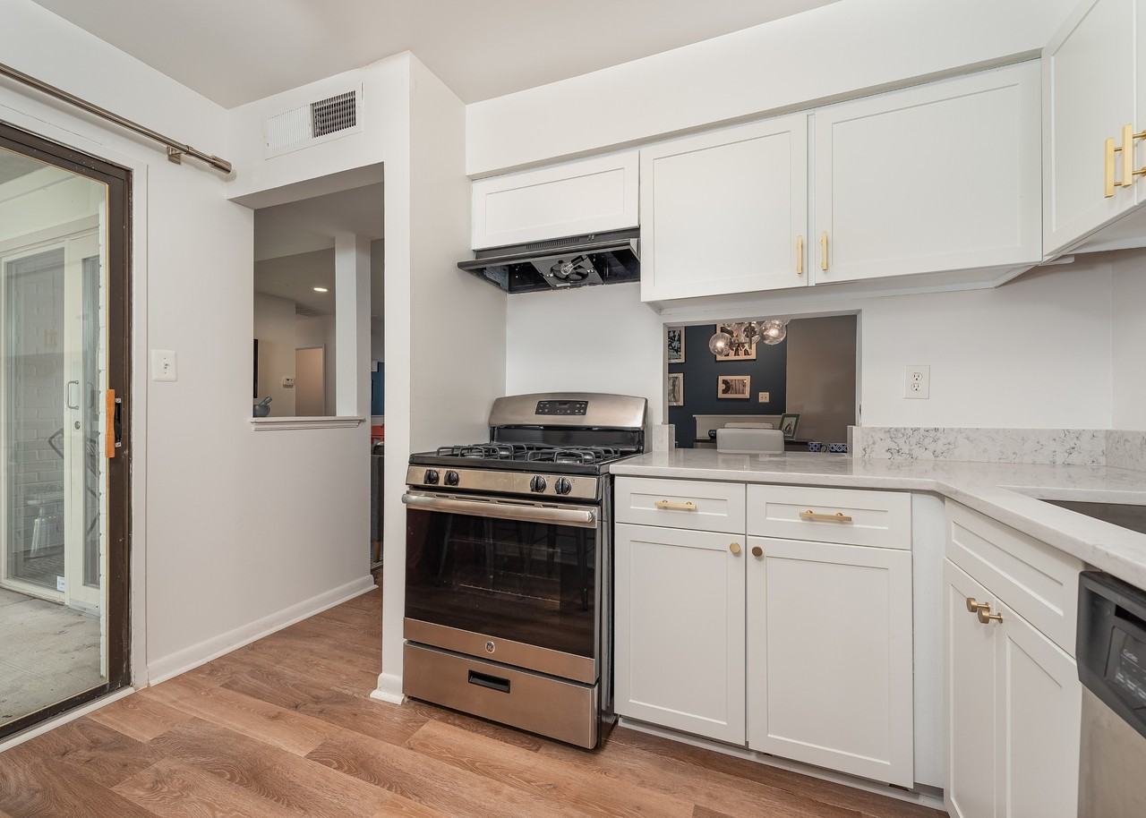 Cedar Place - Photo 6 of 28