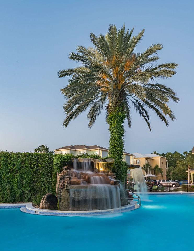 Edgewater Crossings - Photo 4 of 44