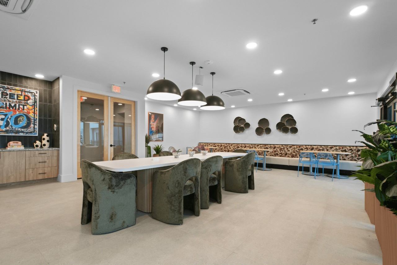 UNITi Bishop Arts - Photo 2 of 13