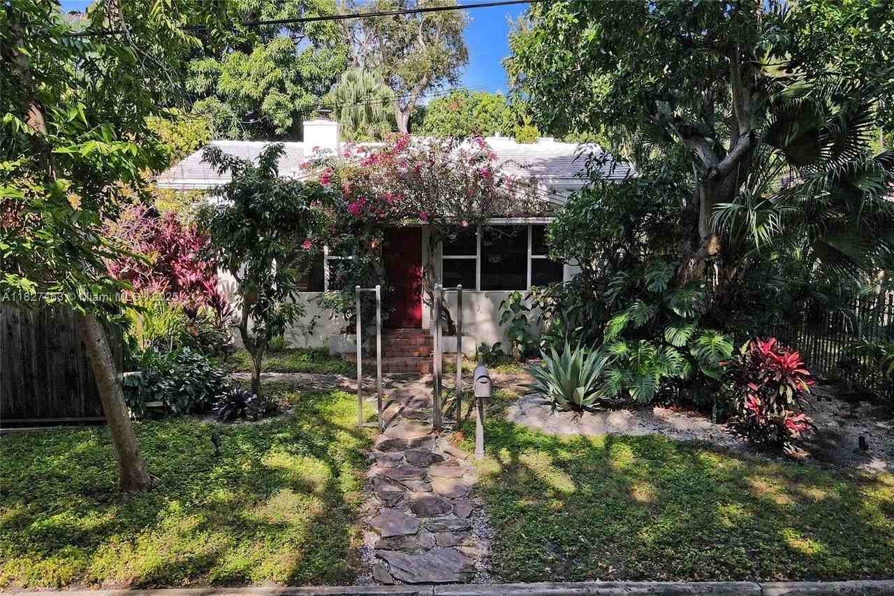 669 Northeast 60th Street - Photo 3 of 50