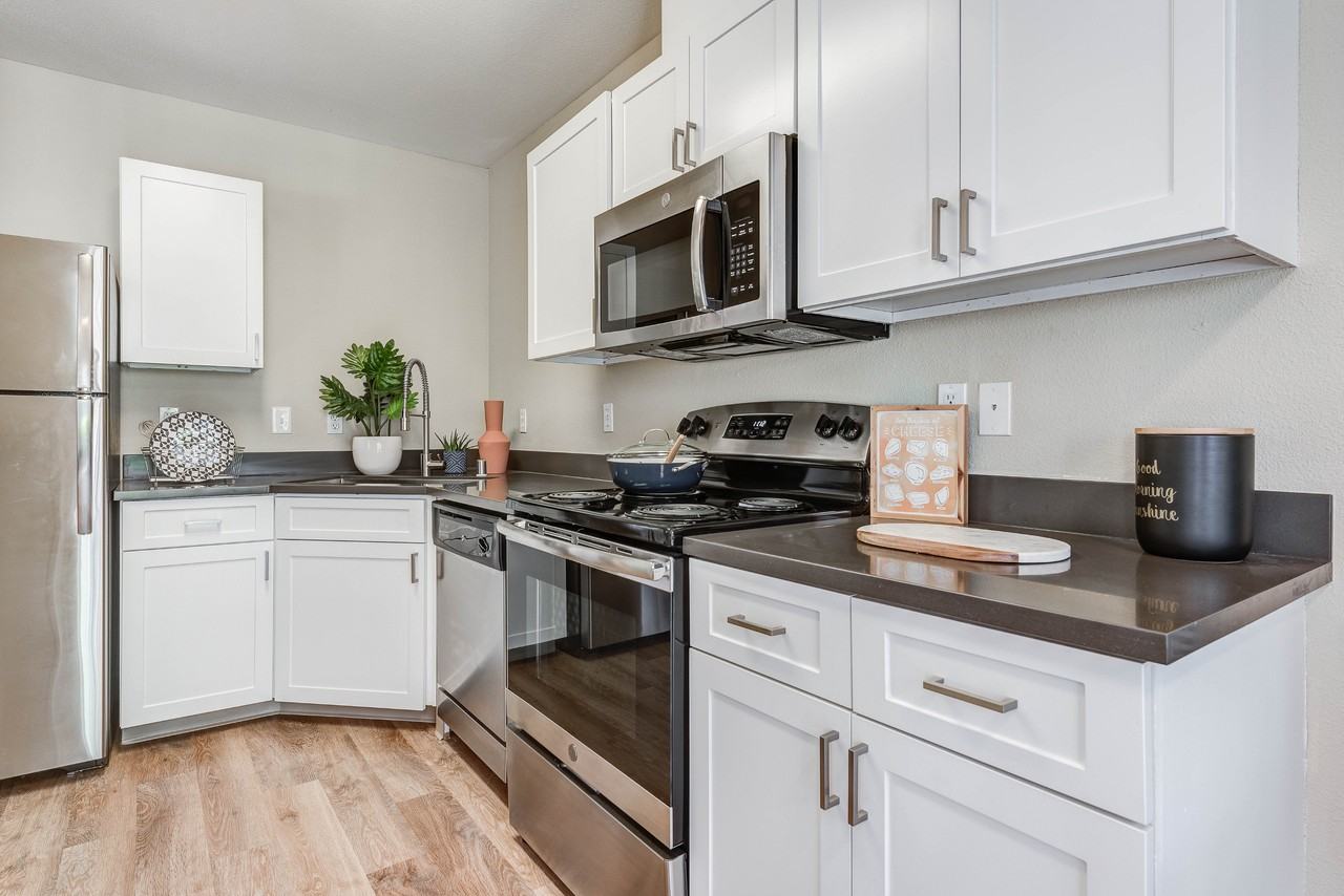 Carrolls Creek Landing Townhomes - Photo 6 of 30