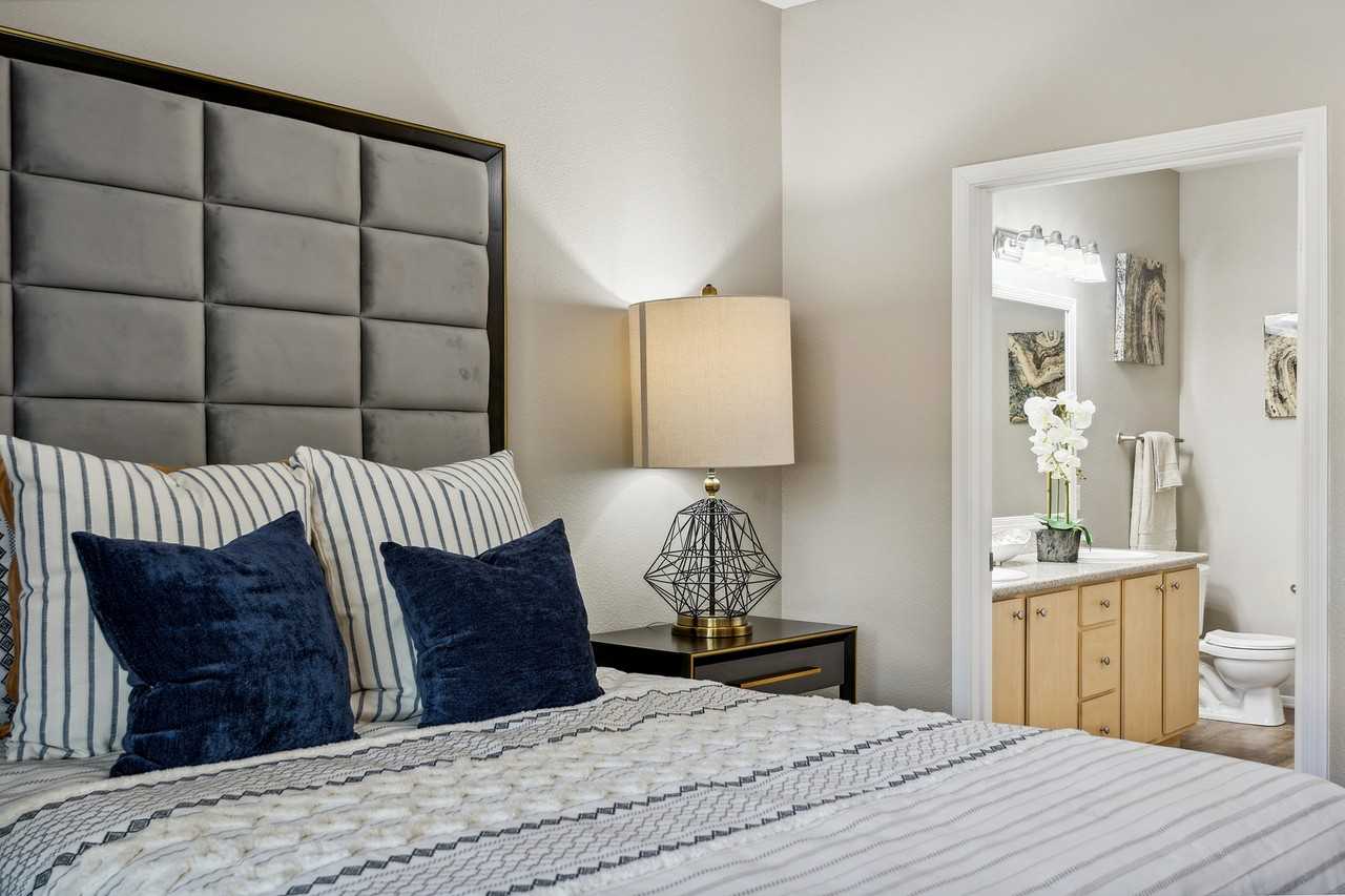 Terraces at Glassford Hill - Photo 6 of 39