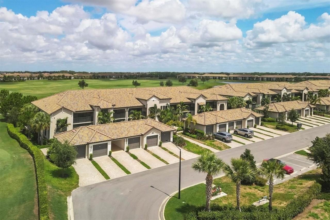 5720 Palmer Cir #205 - Photo 6 of 50