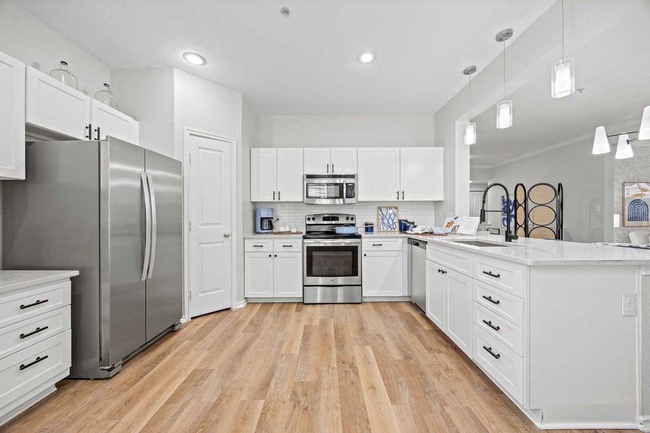 Heritage at Lakeside - Photo 4 of 46