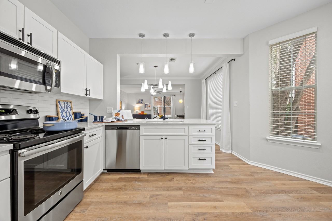 Heritage at Lakeside - Photo 5 of 46