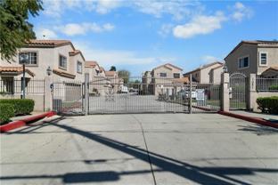 1081 E Grand Ave #3 - Photo 1 of 1
