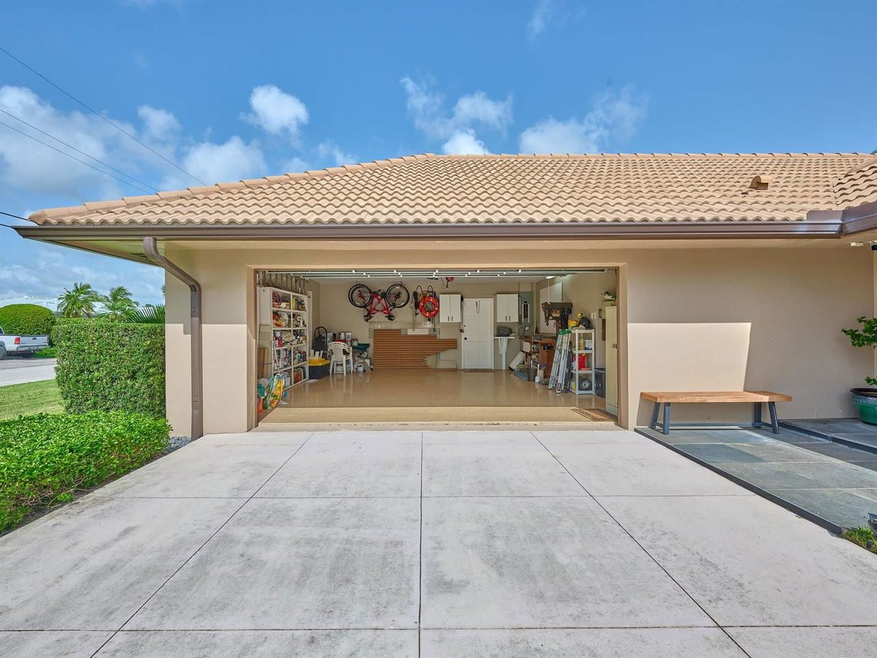 Fairview Ln - Photo 2 of 8